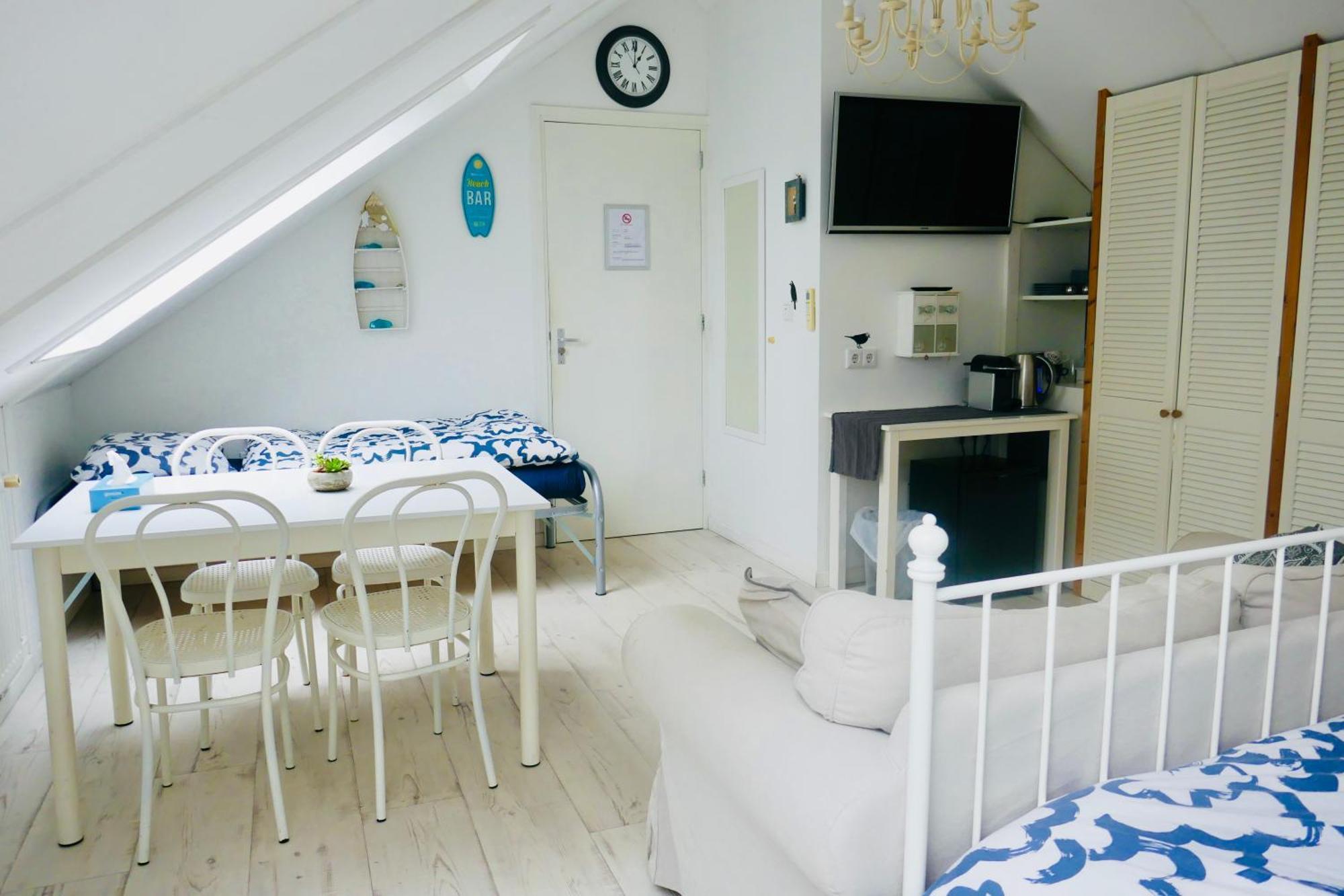 Silver Moon Bed & Breakfast Voorschoten Esterno foto